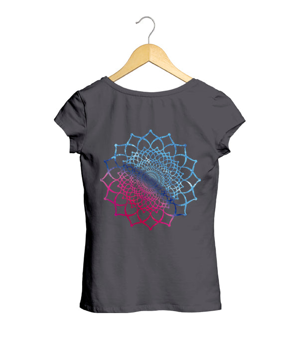 Dollop Camiseta Mujer logo adelante y mandala atrás