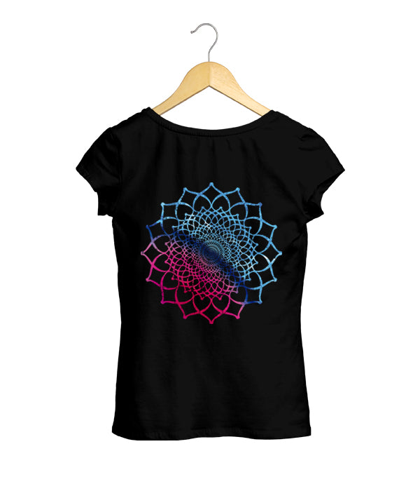 Dollop Camiseta Mujer logo adelante y mandala atrás