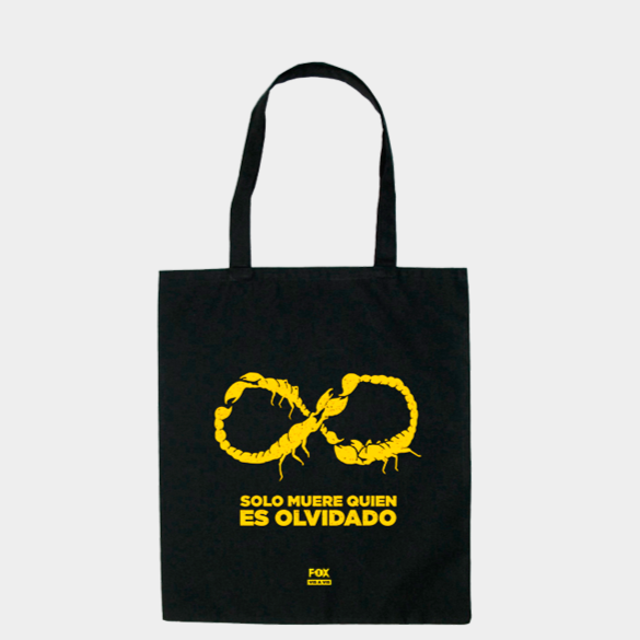 Tote bag Solo muere quien es olvidado de Vis a Vis