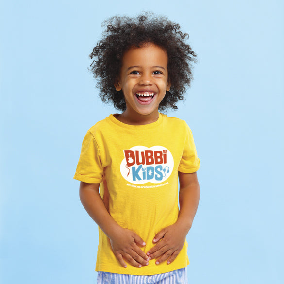 Camiseta Música para familia molonas de Dubbi Kids Amarilla