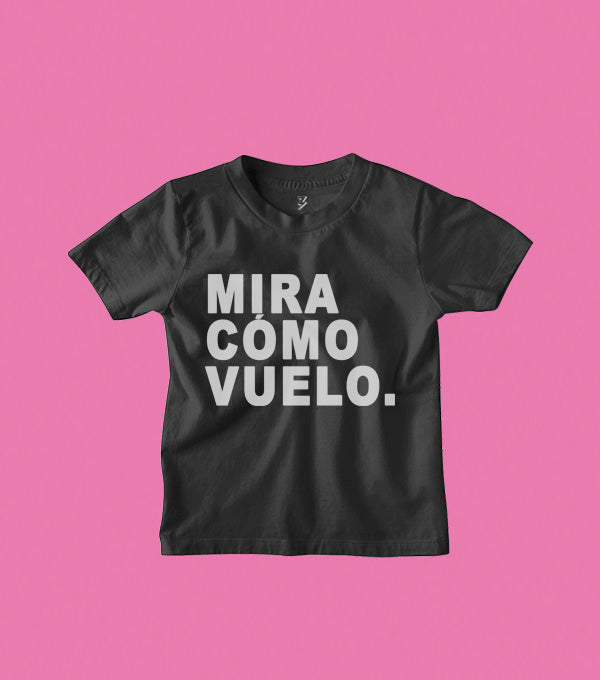 Camiseta Mira cómo vuelo infantil de Miss Caffeina